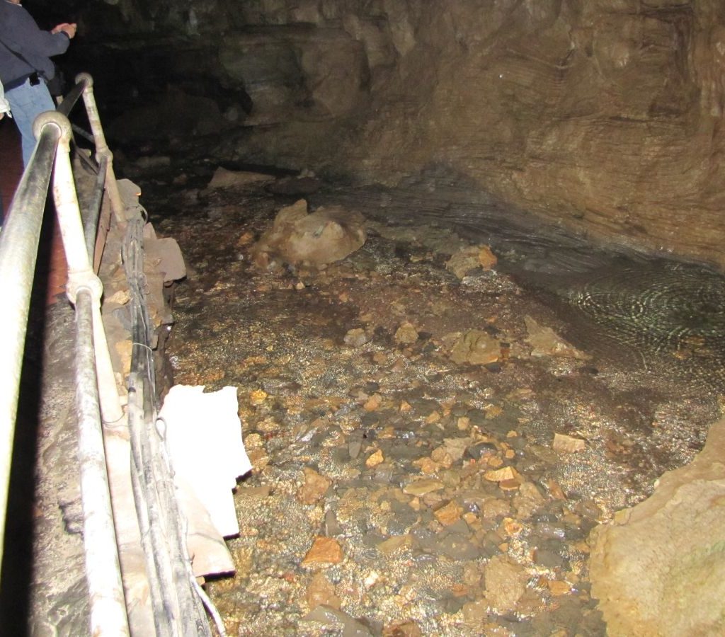 Howe Caverns